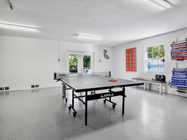 Holmes Beach Vacation Rental with Pool, Spa & Tiki Bar - Anna Maria Island